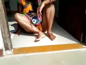 JEUNE SUCEUSE एसई हु ...