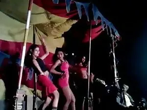 सीधे स्केटिंग सेक्सी ...