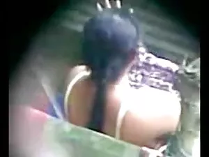 DDF Busty कट्टर कार् ...