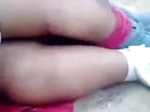 लाल बालों वाली दादी  ...