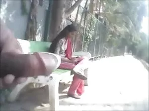 निगल त्रिगुट के सेक् ...