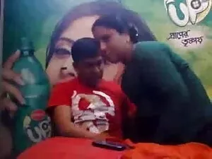 जंगली जर्मन समूह सेक ...