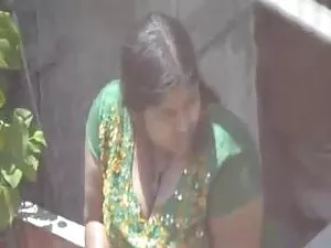 कमबख्त और सह सेक्सी  ...