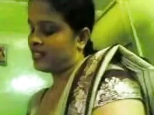बड़े चूची माँ बीएफ स ...