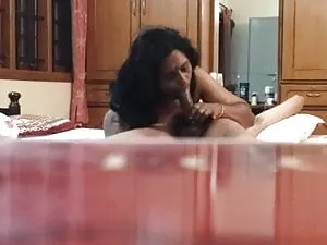 सींग का बना सेक्सी फ ...