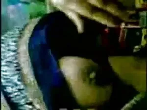 नाजुक गुलाम बंधे क्र ...