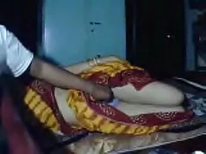 सुंदर गोरा पर उछालभर ...