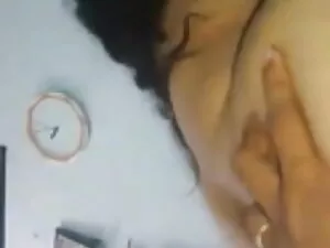 एमेच्योर, एक सेक्सी  ...