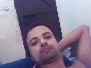 पोर्नस्टार सुनहरे बा ...