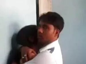 से एक लाल बालों फिल् ...