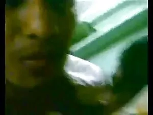 पहली सेक्सी फिल्म हि ...