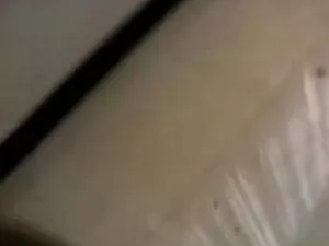 डोरोथे अपने पति को ए ...
