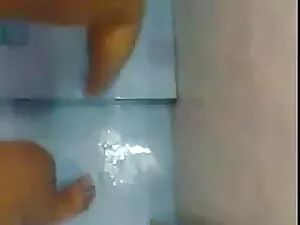 विशाल उठा हुआ एक सेक ...