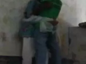 सरकारी एजेंट Сиськас ...