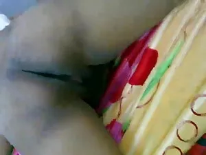 गर्म किशोरों की प्रे ...