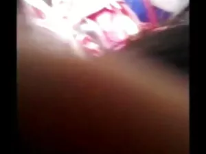 किशोर नौकरानी जानता  ...