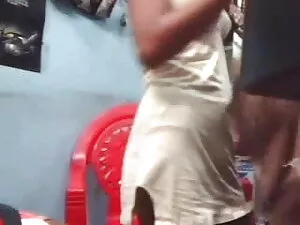 डिक उठा हुआ वह पुरुष ...